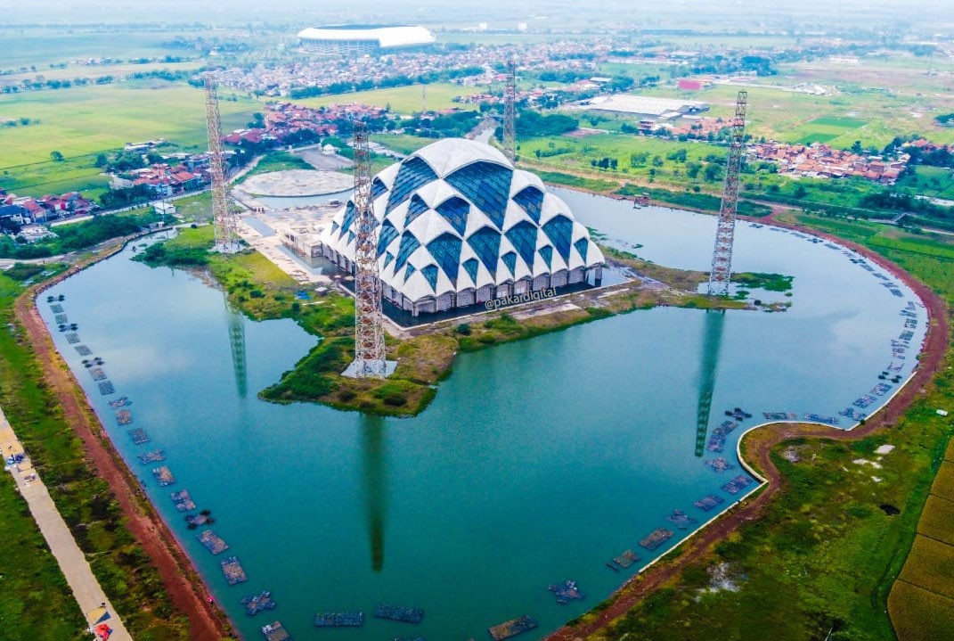 mesjid_al_jabbar_bandung.jpg